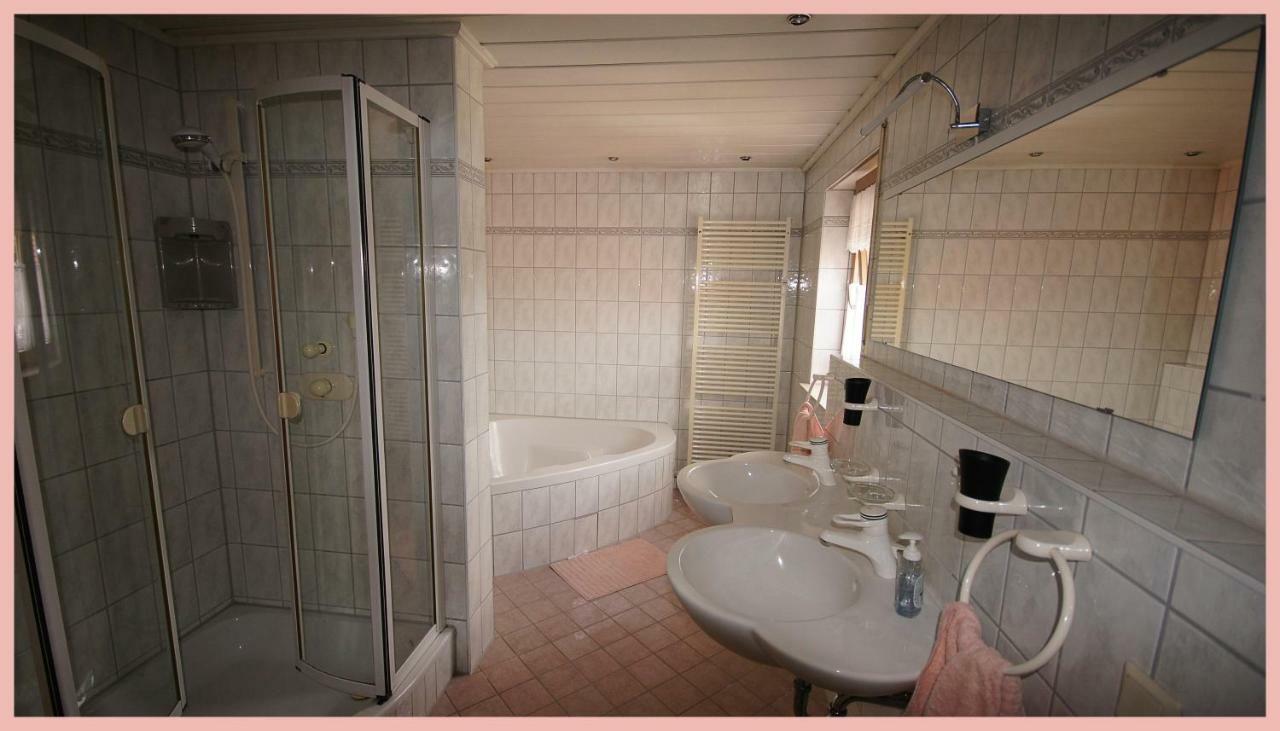 Double Two Lodge Kappel-Grafenhausen Ngoại thất bức ảnh